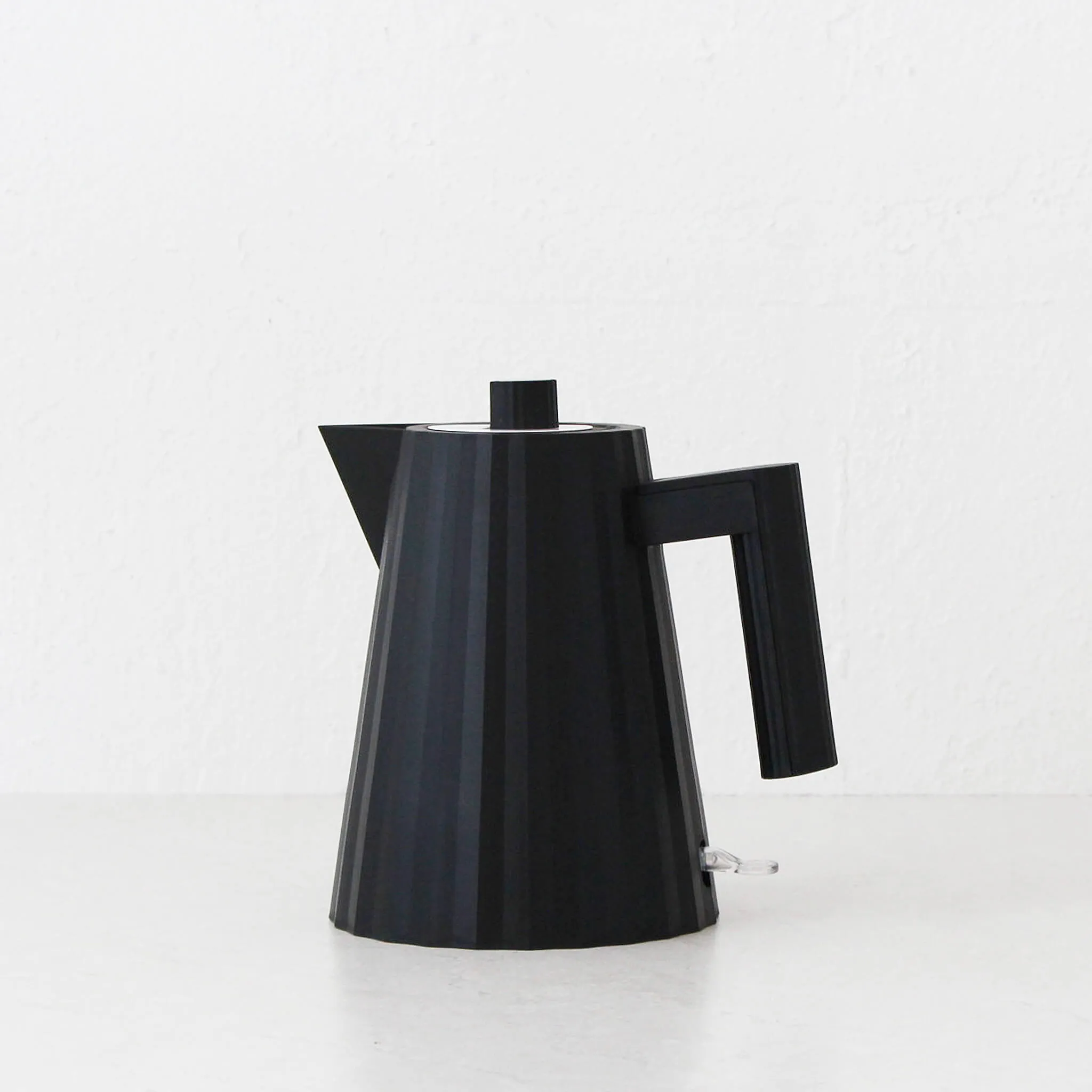 ALESSI  |  PLISSE KETTLE 1L  |  MATTE BLACK