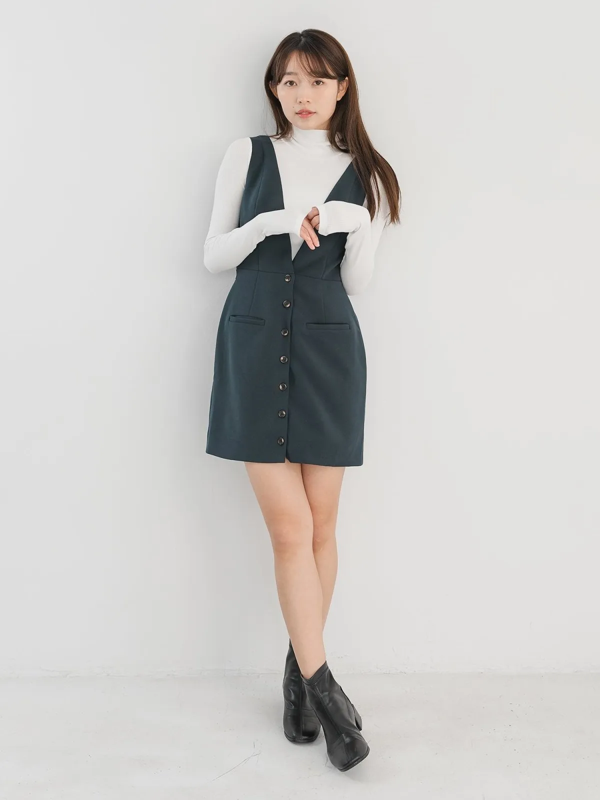 Aspen V-neck Sleeveless Dress