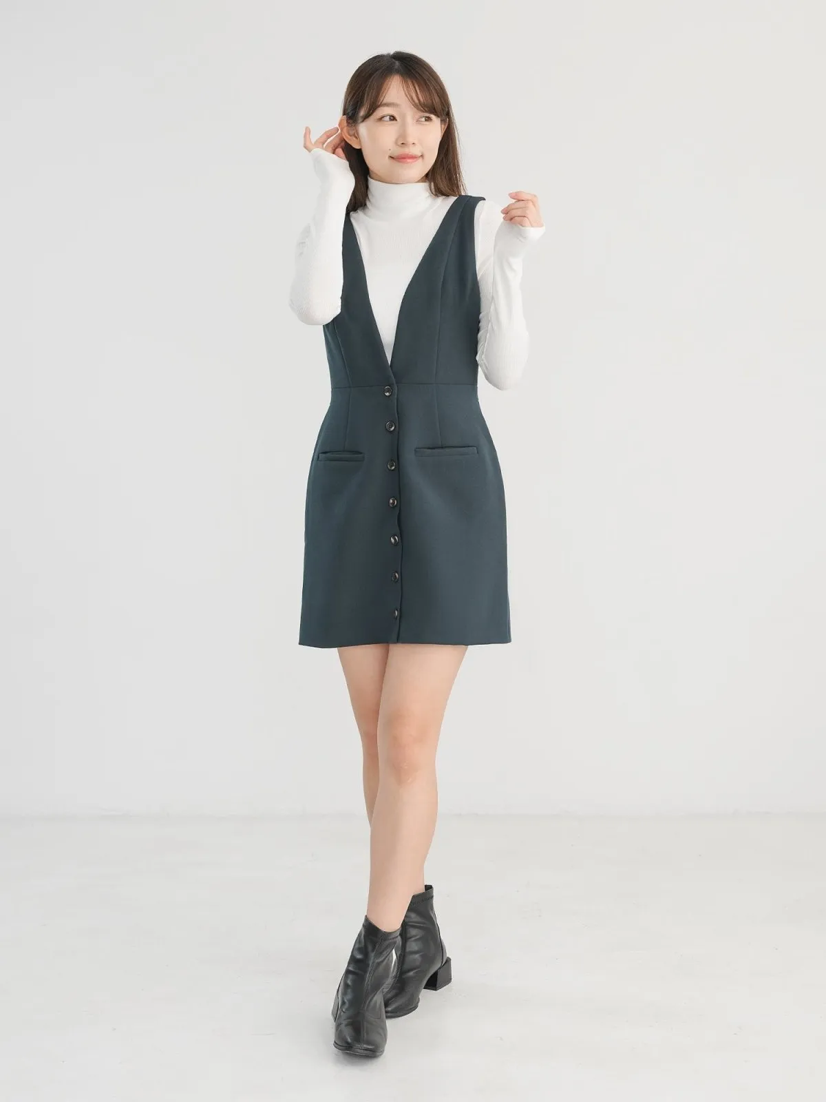 Aspen V-neck Sleeveless Dress