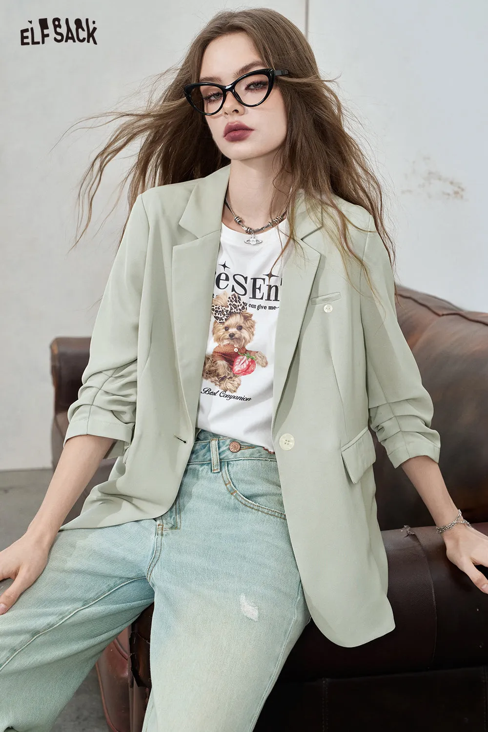 ELFSACK 2024 Summer New Arrivals Elegant casual suit jacket for women with a sense of luxury, thin style small suit