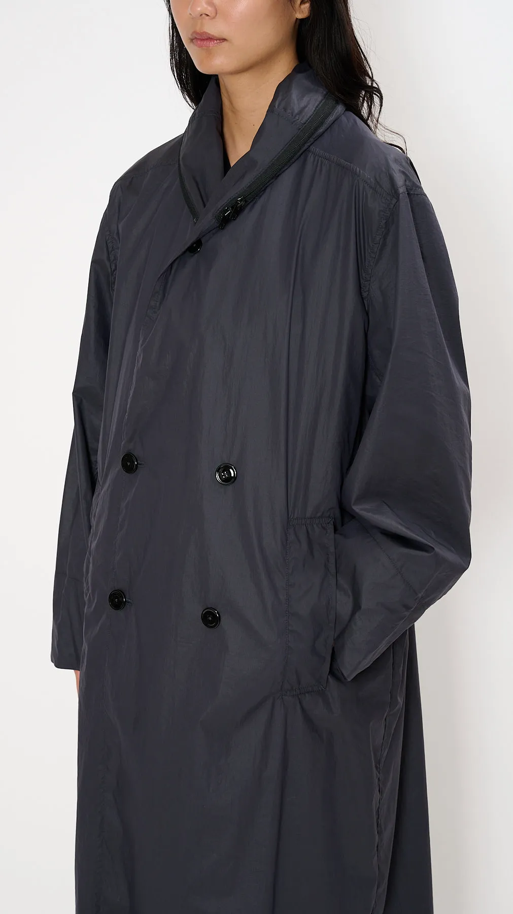 Hooded Raincoat in Blue Black