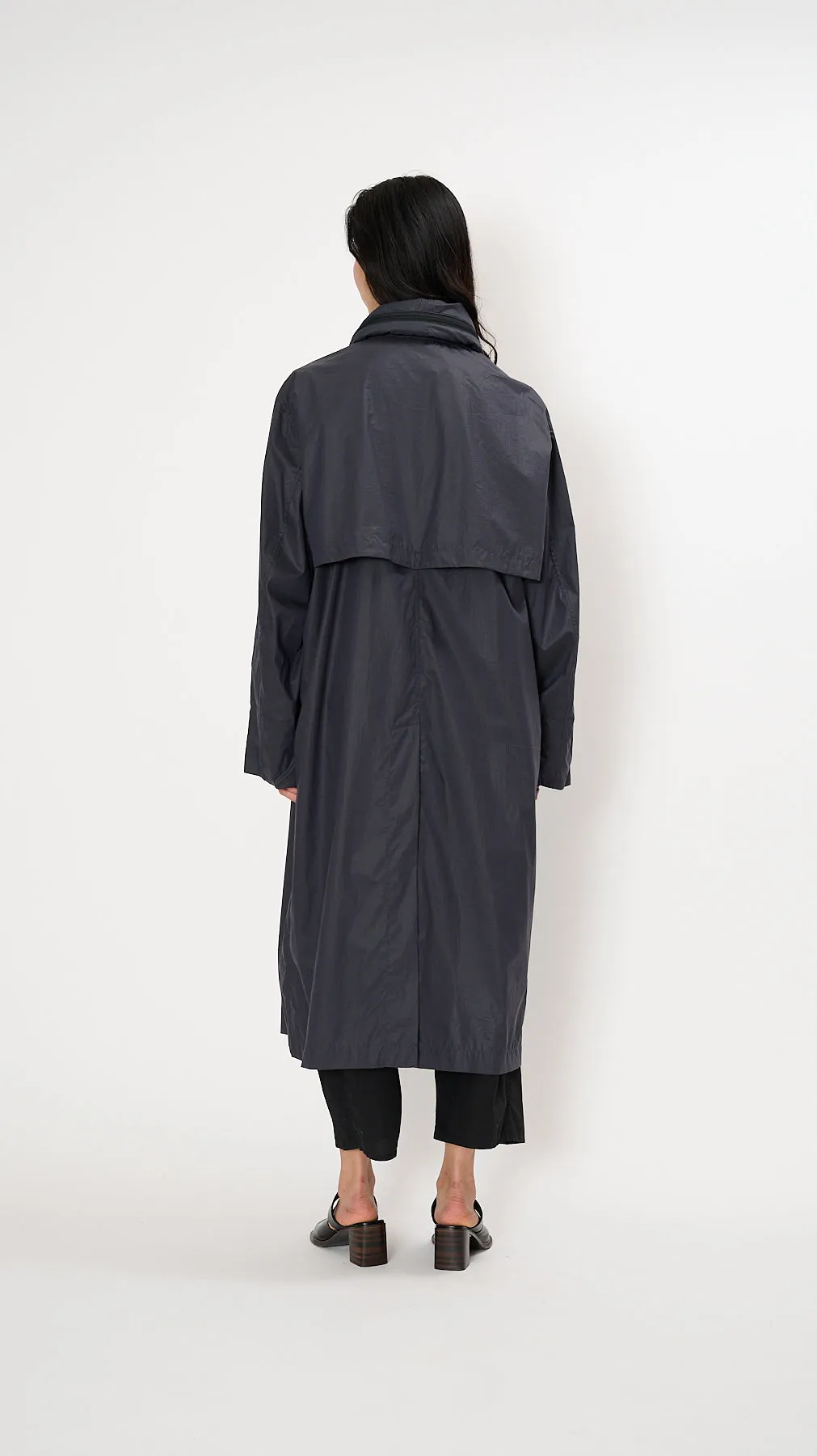 Hooded Raincoat in Blue Black