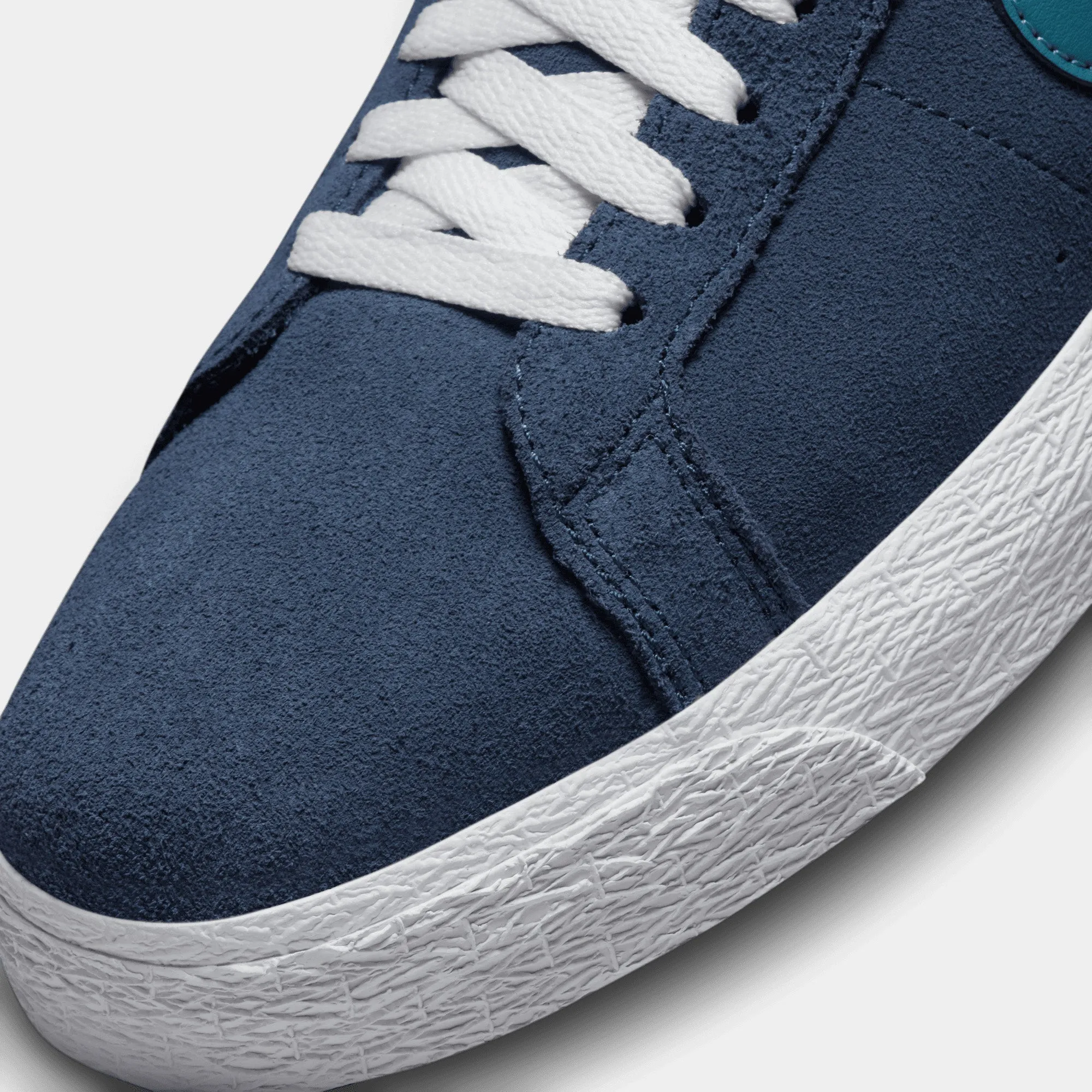 NIKE SB ZOOM BLAZER MID - MIDNIGHT NAVY/NOISE AQUA