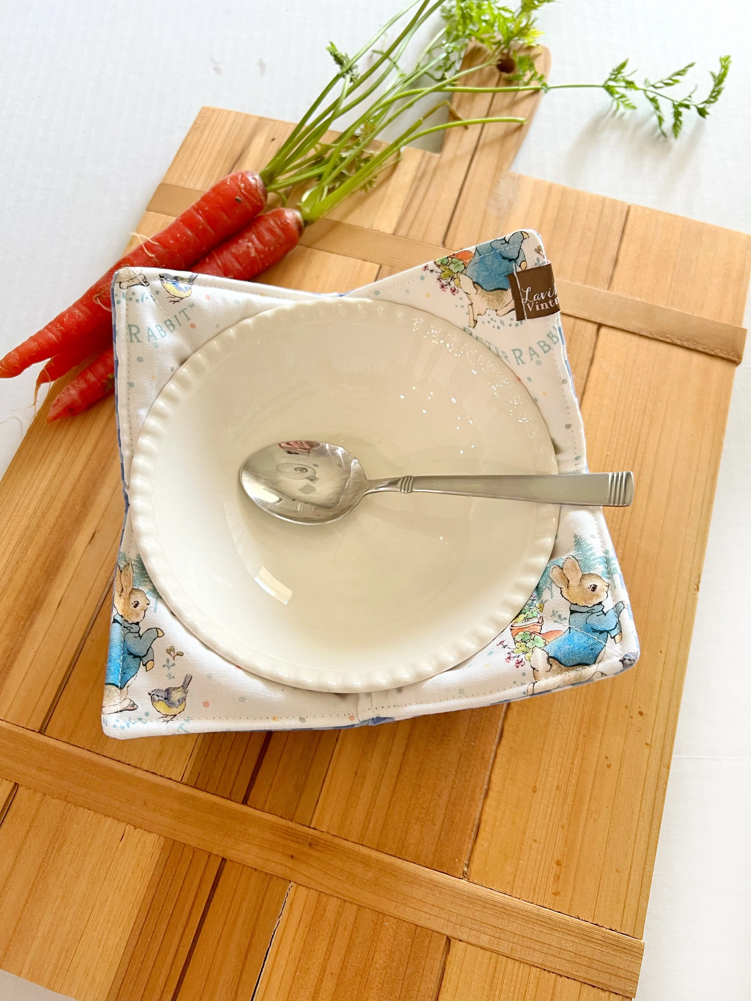 Peter Rabbit Bowl Cozy