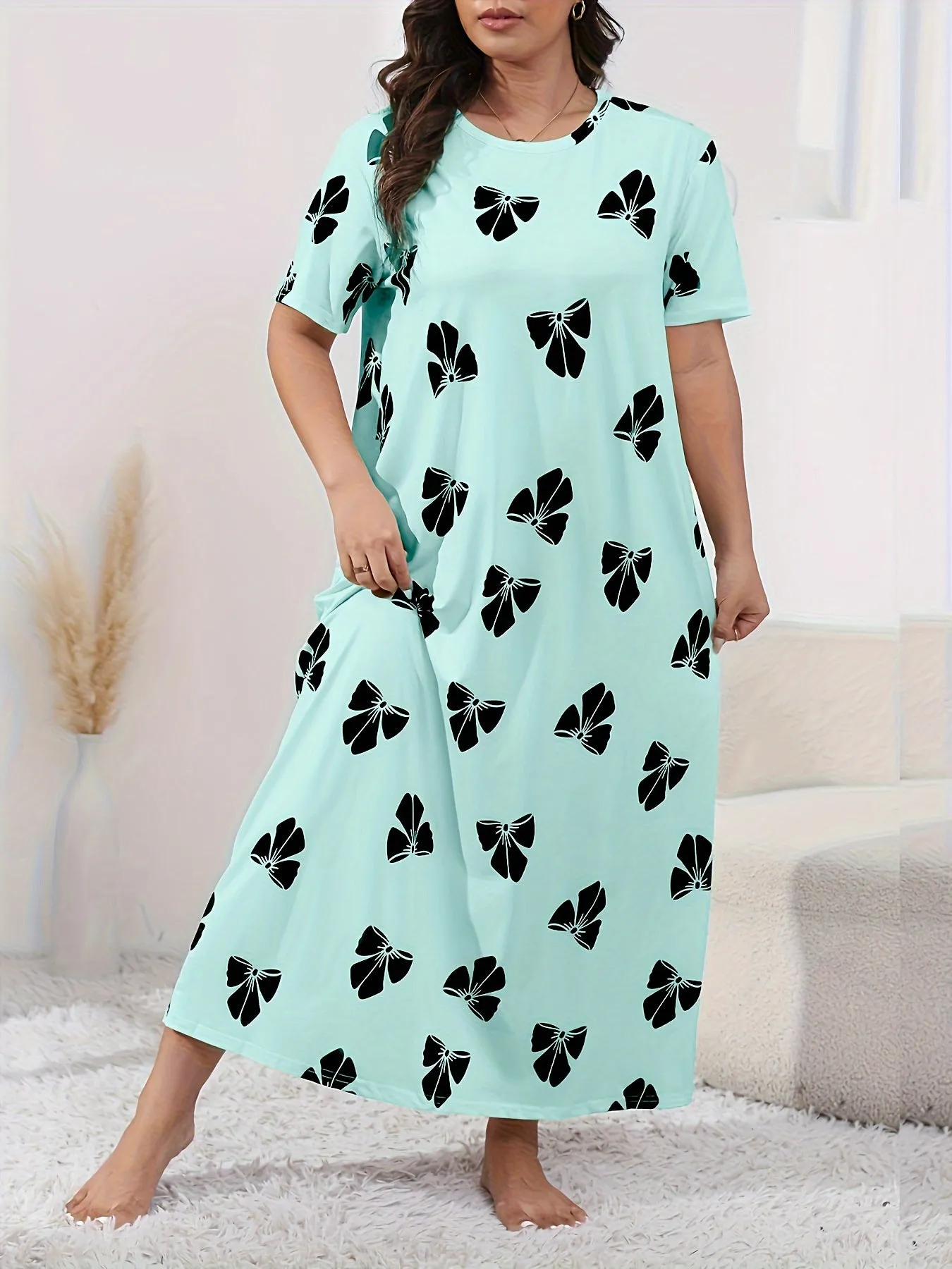 Plus Size Bow Print Lounge Dress for Women, Featuring Short Sleeves, Round Neck, and Loose Fit for Cozy Nights"