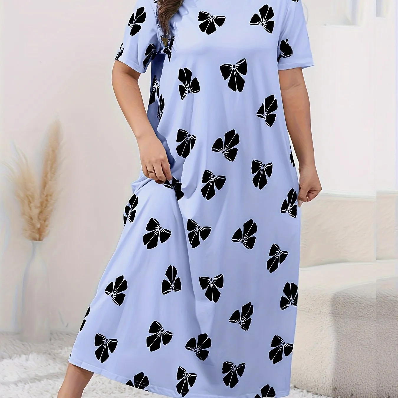 Plus Size Bow Print Lounge Dress for Women, Featuring Short Sleeves, Round Neck, and Loose Fit for Cozy Nights"