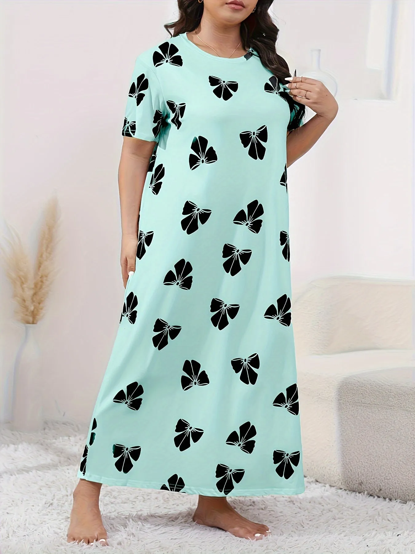 Plus Size Bow Print Lounge Dress for Women, Featuring Short Sleeves, Round Neck, and Loose Fit for Cozy Nights"