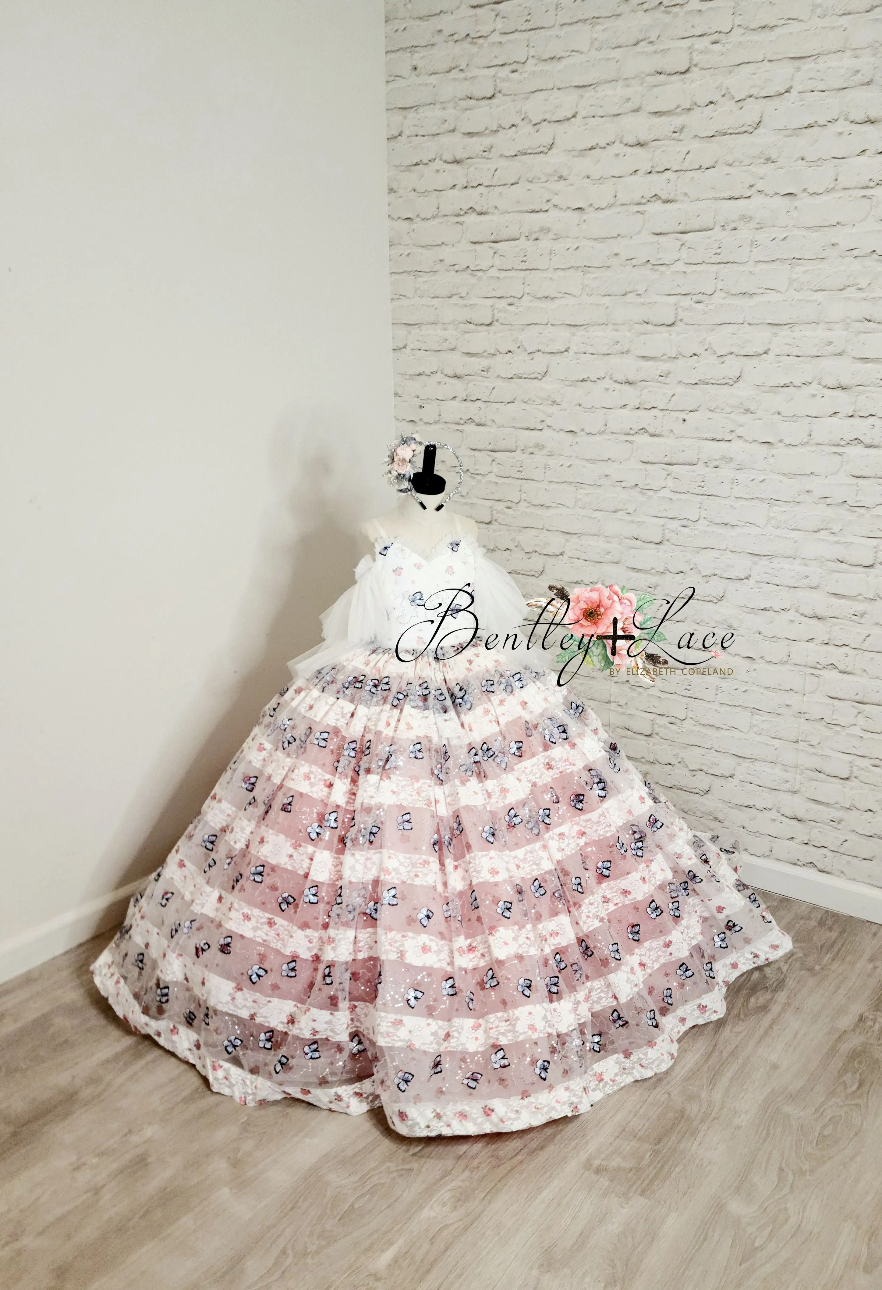 RETIRED RENTAL  EUC "Amelie"  -  Floor Length Dress White/Coral Flutter sleeve  ( 6 Year - Petite 7 Year)