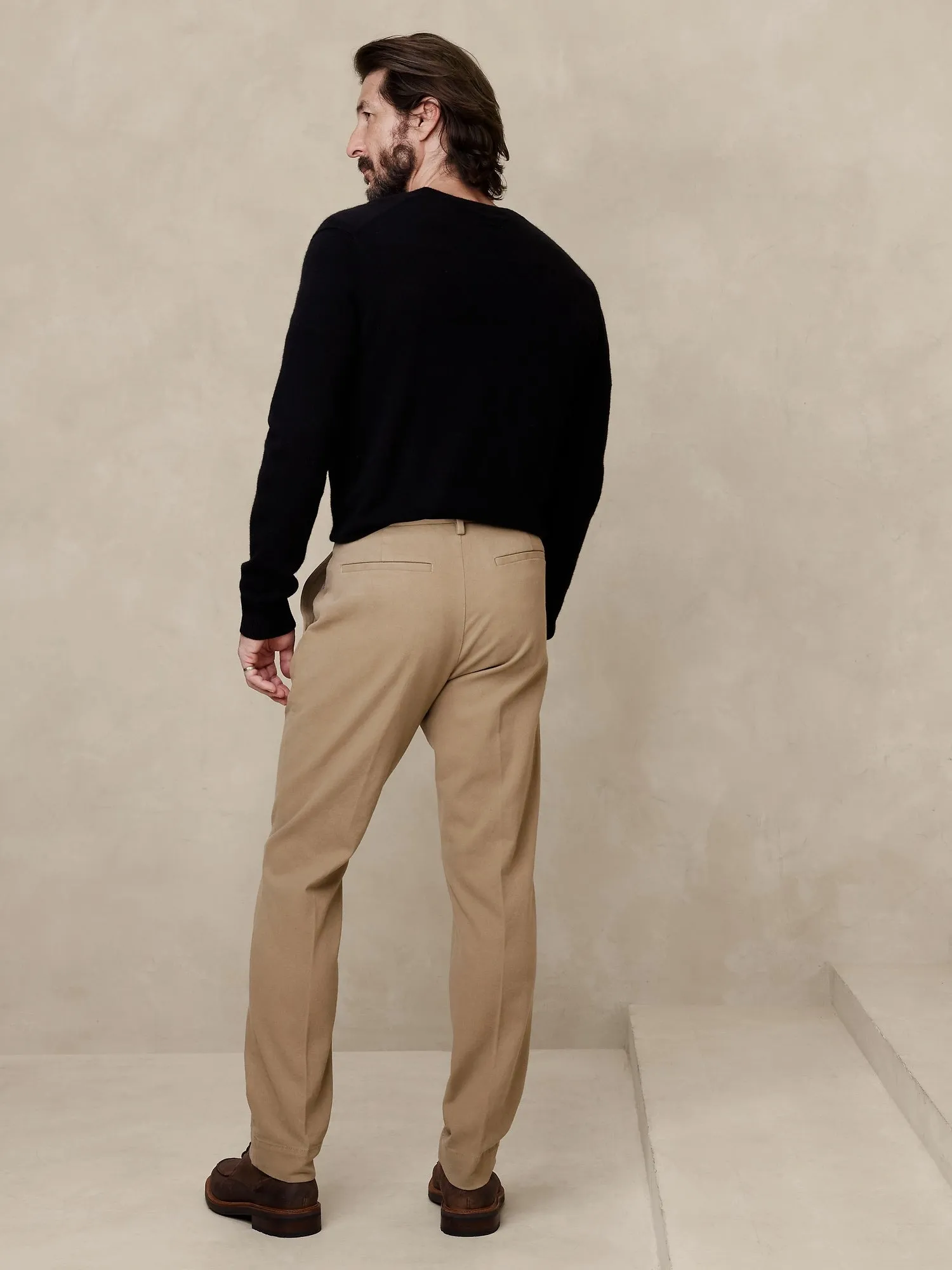 Slim Brushed Traveler Chino