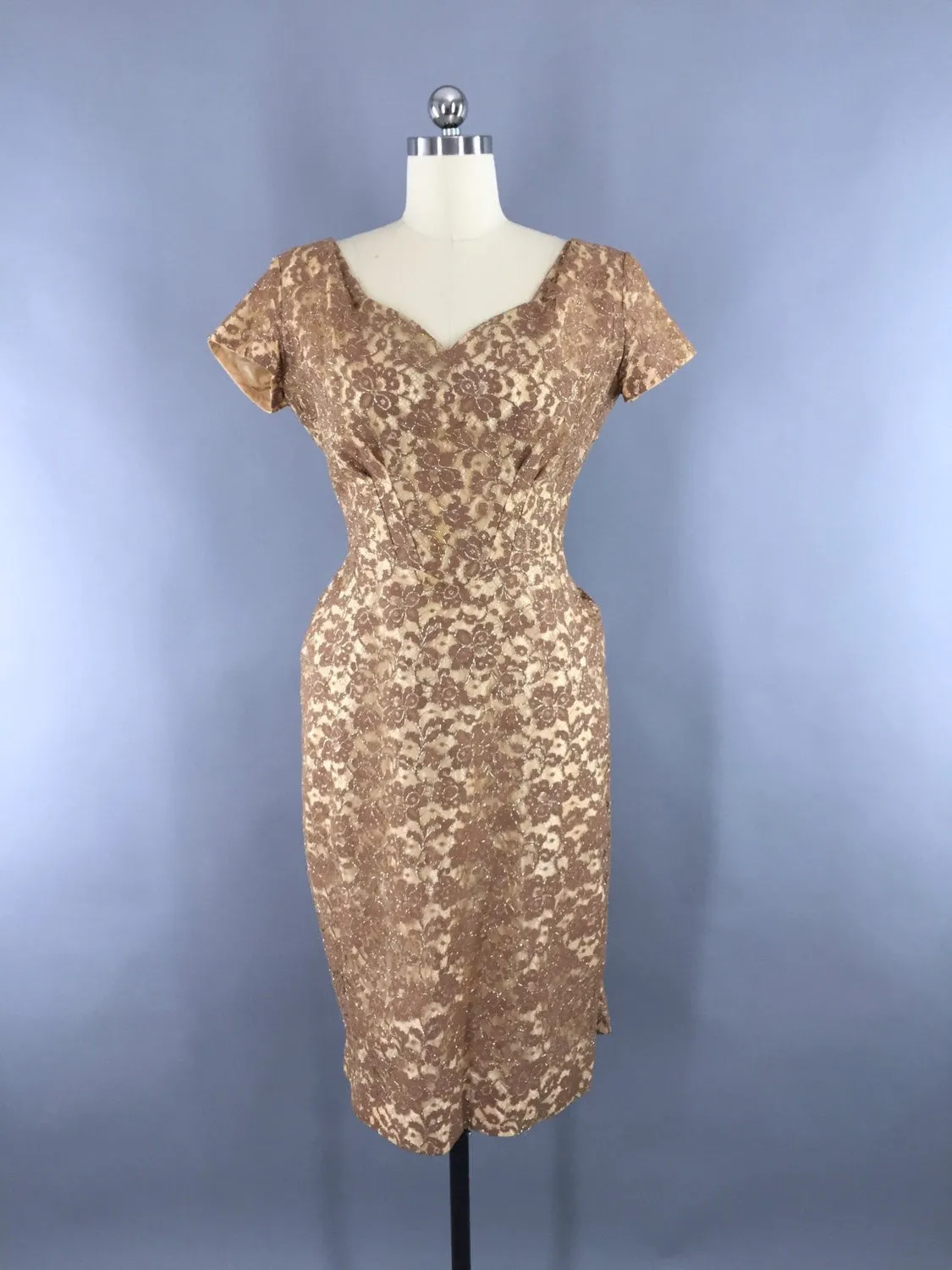 Vintage 1940s Lace Dress / Hourglass Cocktail Dress
