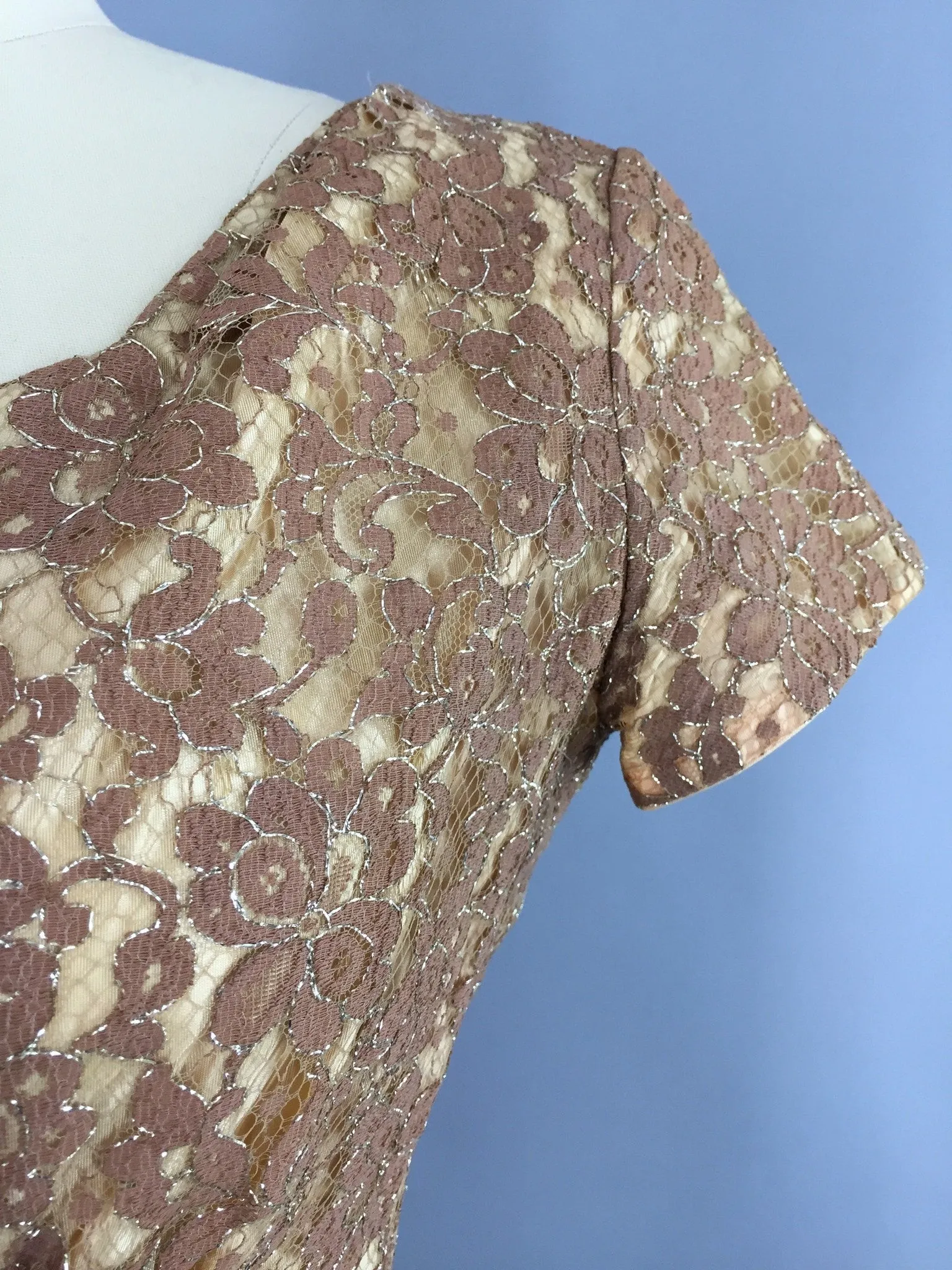 Vintage 1940s Lace Dress / Hourglass Cocktail Dress
