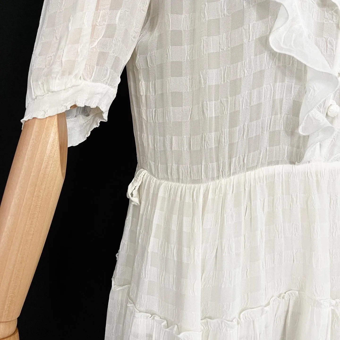 VINTAGE DRESS